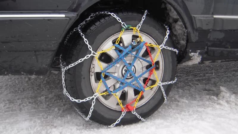 Schneeketten online bestellen: Bei Schneeketten4u die richtige Schneekette für jeden Fahrzeugtyp finden