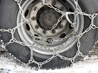 Schneeketten online bestellen: Bei Schneeketten4u die richtige Schneekette für jeden Fahrzeugtyp finden