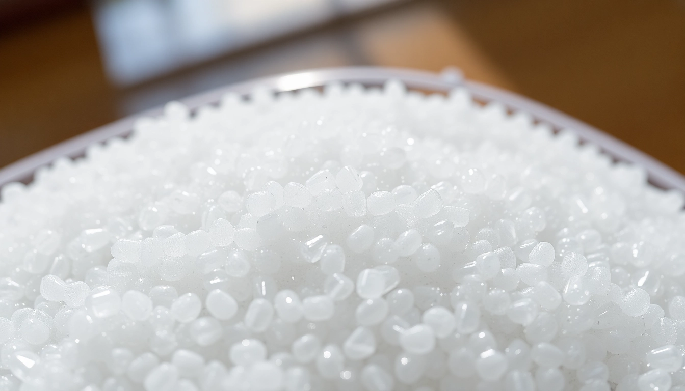 Examine the versatility of Polymethylmethacrylat im Spritzguss through a detailed perspective of PMMA granules.