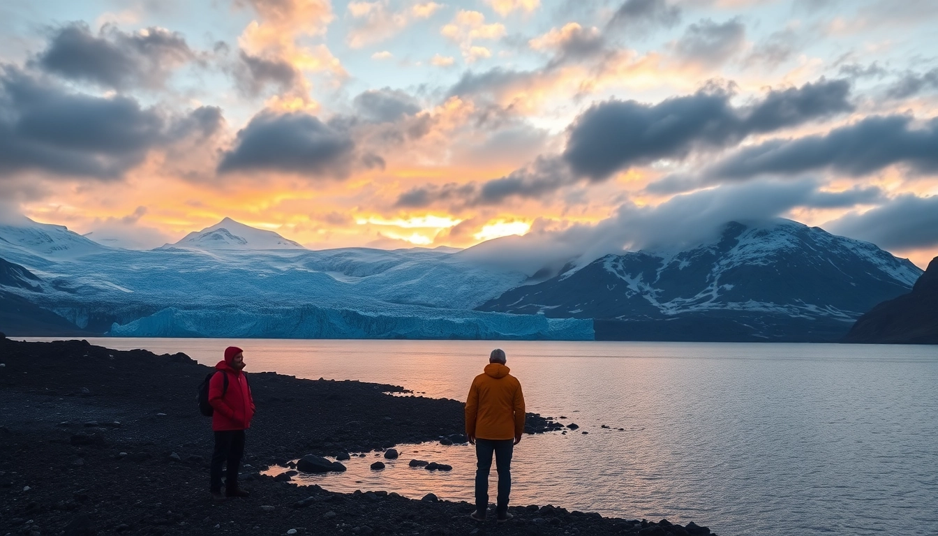 Erleben Sie die atemberaubende Landschaft während Ihrer Reise nach Island mit dem Vatnajökull-Gletscher und glühendem Sonnenuntergang.