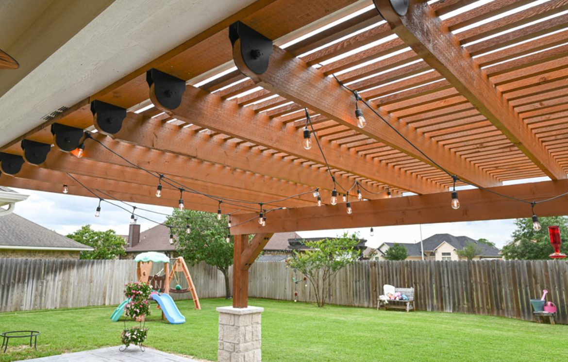 Warum eine Markise für Terrassenüberdachung Ihre Terrasse aufwertet